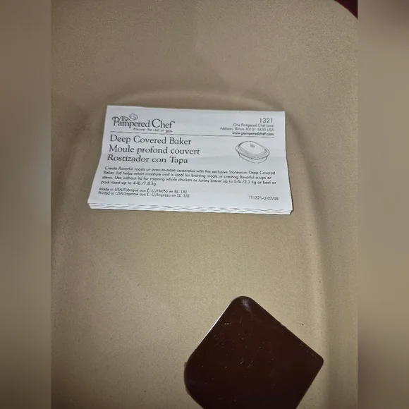 Pampered Chef Cranberry Covered Baker 3.1 Quart 3L - Picture 4 of 4